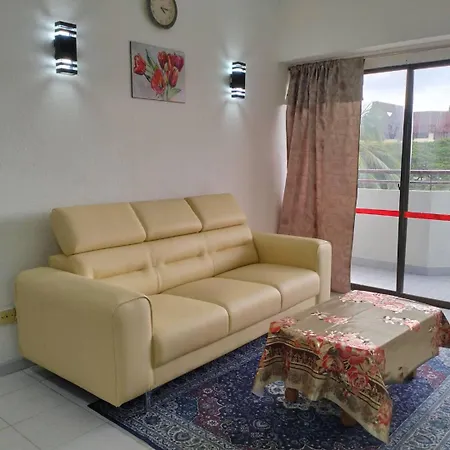 Royal House Batu Ferringhi Apartment